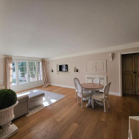 Suite Indipendente In Villa Formello Exterior foto